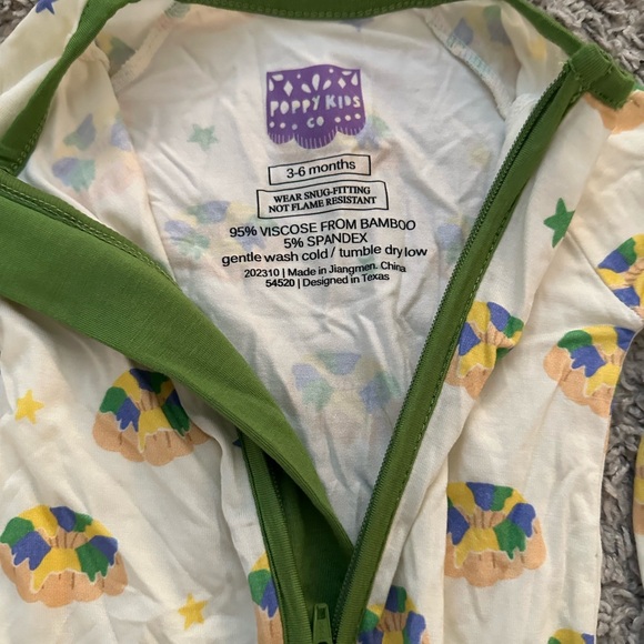 NWT Poppy Kids Co - King Cake Sleeper - 3 to 6 Months - Picture 2 of 2